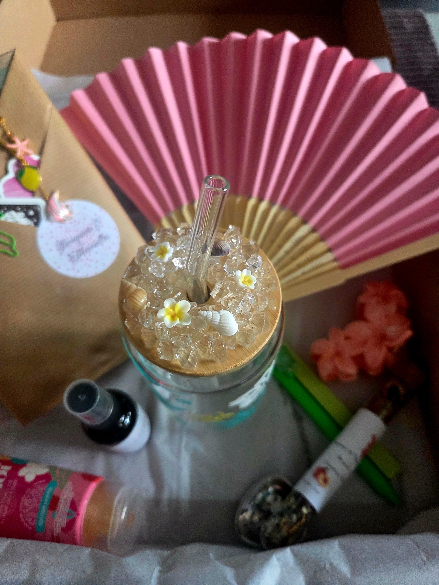 🌺 Box livresque d'août – Évasion au Monoï