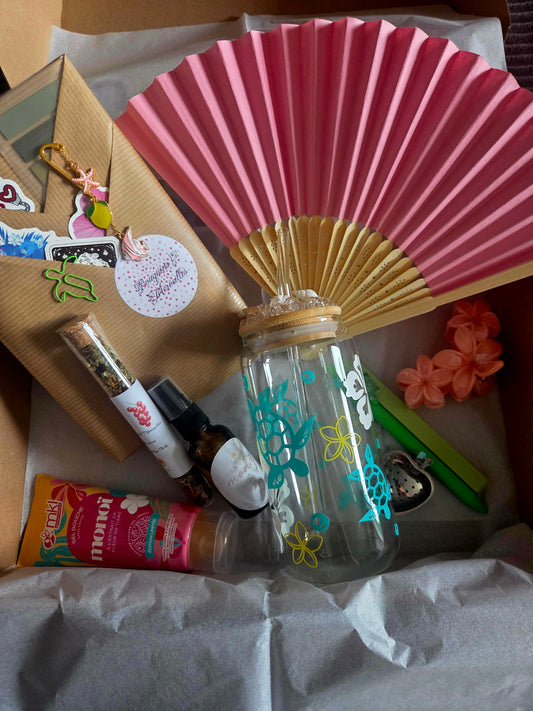 🌺 Box livresque d'août – Évasion au Monoï